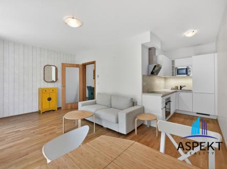 Pronájem bytu, 2+kk, 68 m²