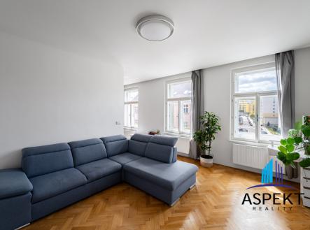 Pronájem bytu, 2+1, 71 m²