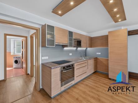 Pronájem bytu, 2+kk, 64 m²