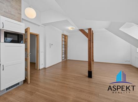 Pronájem bytu, 2+kk, 69 m²