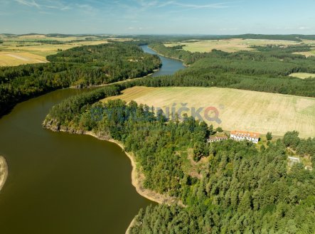 Prodej resortu k rekonstrukci pro bydlení i občanskou vybavenost, osada Vranov, obec Dražíč u Týna n