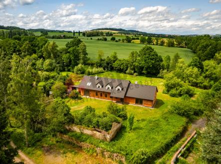 Prodej - dům/vila, 449 m²