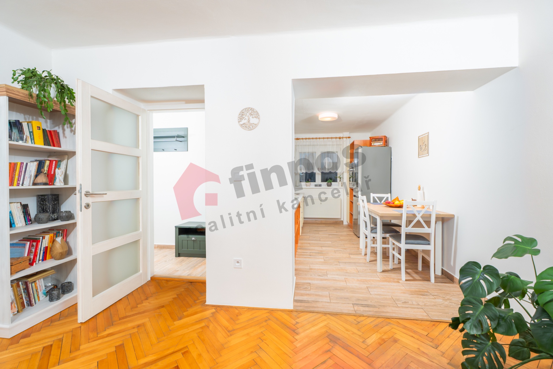 Prodej krásného bytu po kompletní rekonstrukci, 70 m2 (2+1) + balkon + 2x sklep v Táboře, Trocnovská