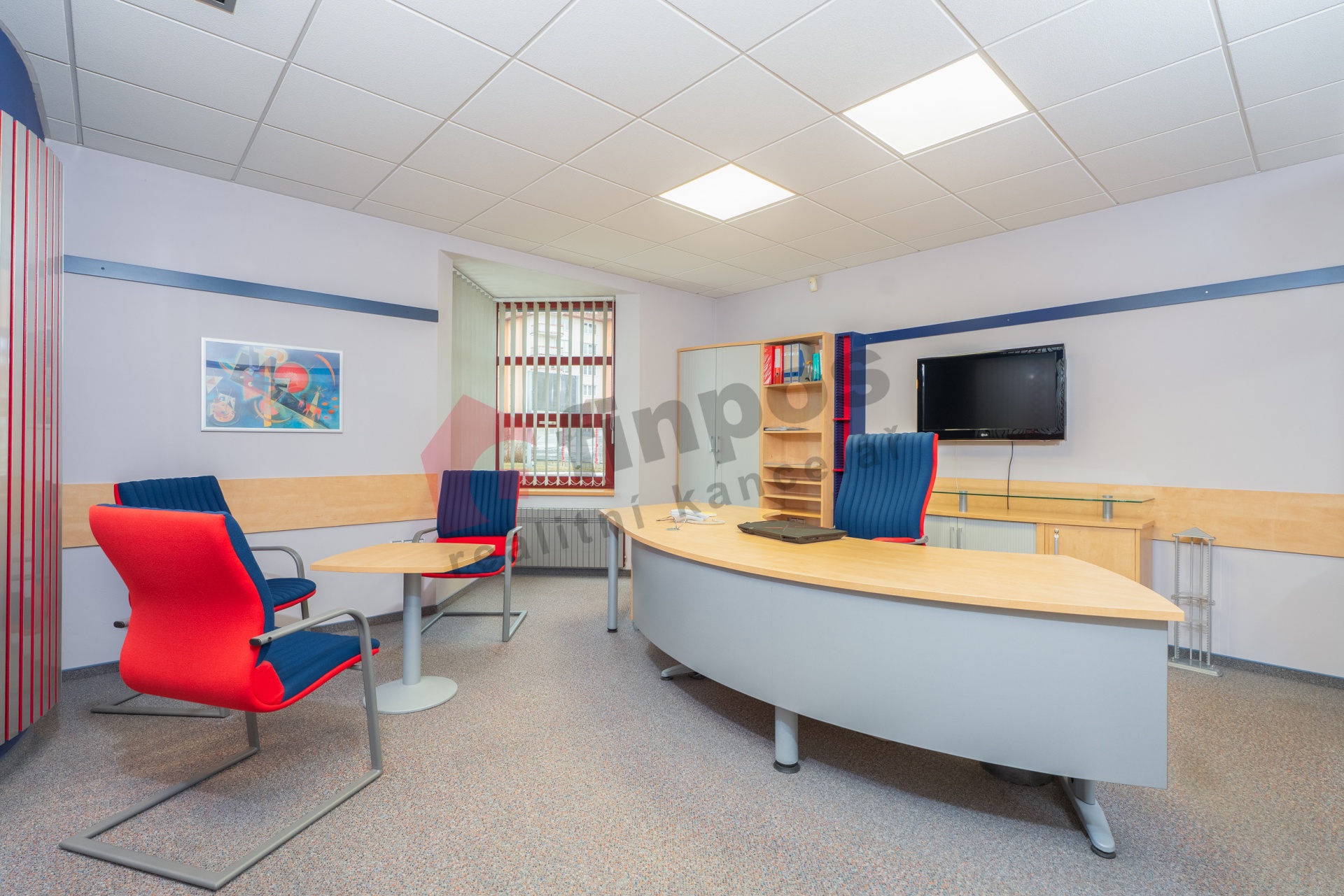 Komerční ohraničený Areál 5330 m2 - Kanceláře 539 m2, skladové a výrobní prostory 173 m2 - Tábor - S