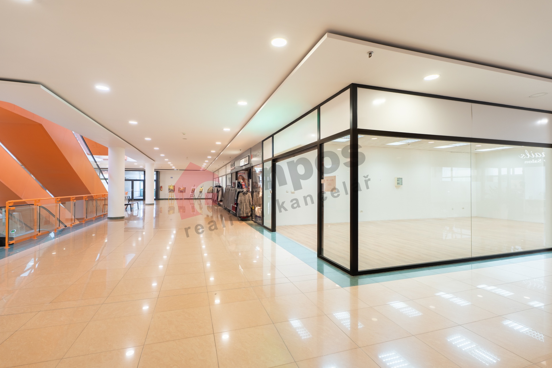 Obchodní prostory OD Dvořák 55 m2 v 1NP