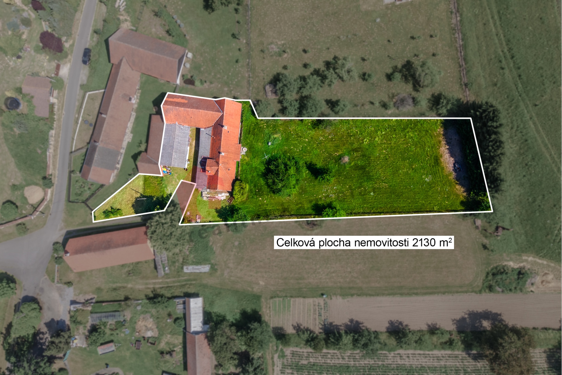 RD 140 m², garáž 55 m², stodola 106 m², pozemek 2 130 m² – Malý Ježov