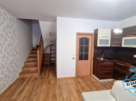 Pronájem bytu, 3+kk, 75 m²