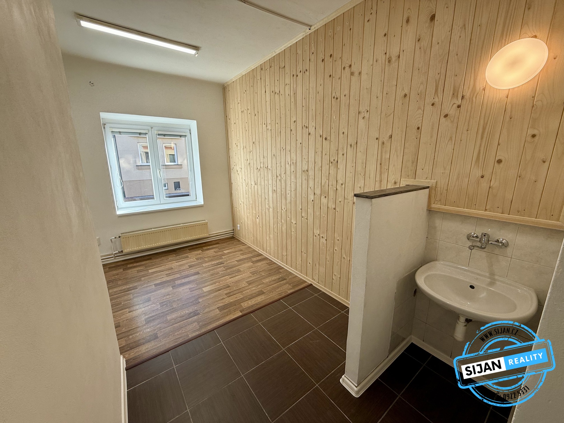  Pronájem obchodního prostoru v Opavě - Kateřinkách