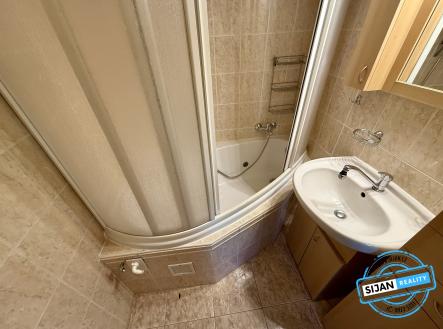 Pronájem bytu, 3+1, 69 m²