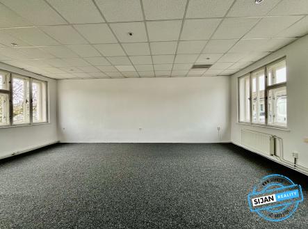 Pronájem kanceláře, 130 m²