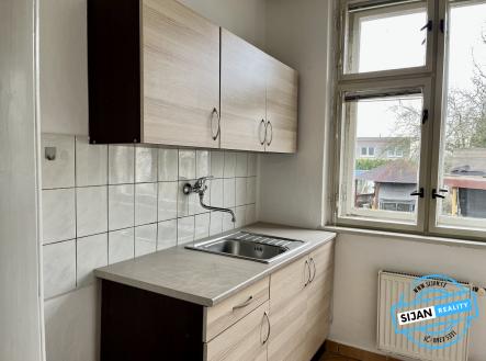 Pronájem kanceláře, 130 m²