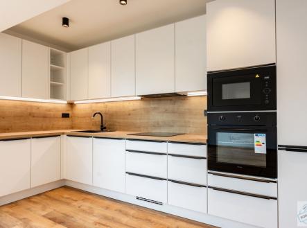 Pronájem bytu, 3+kk, 73 m²