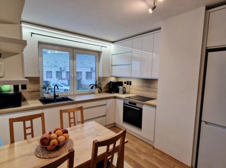 Pronájem bytu, 3+1, 78 m²