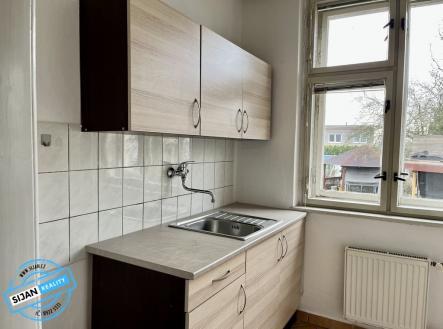 Pronájem kanceláře, 130 m²