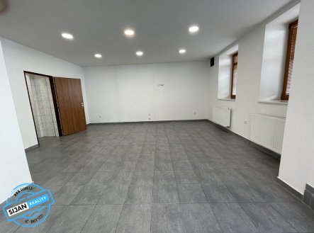 Prodej nájemního domu, 284 m²