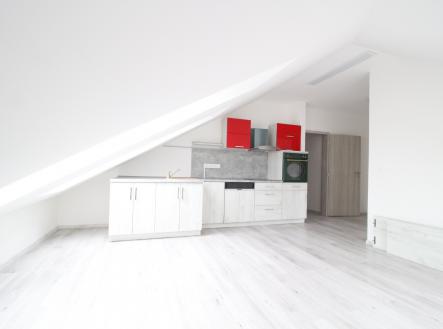 Pronájem bytu, 3+kk, 78 m²