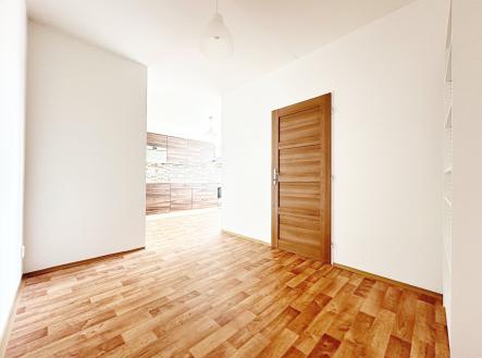 Pronájem bytu, 2+kk, 38 m²