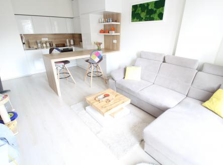 Pronájem bytu, 2+kk, 45 m²