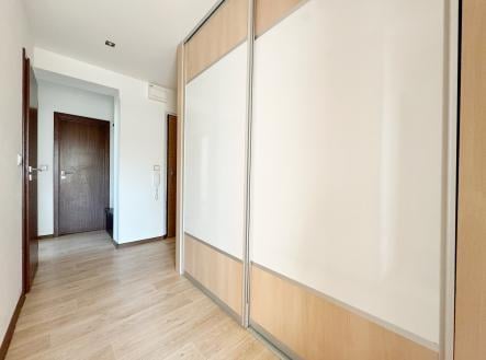 Pronájem bytu, 3+kk, 70 m²