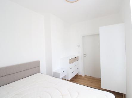 Pronájem bytu, 2+kk, 38 m²