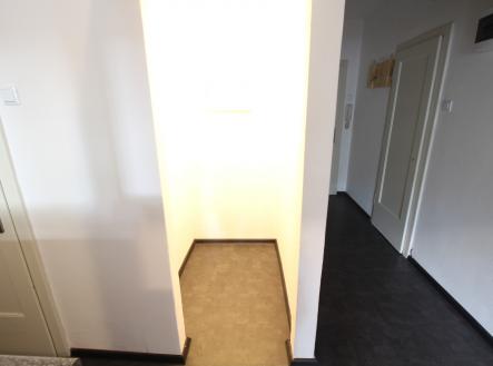 Pronájem bytu, 1+kk, 28 m²