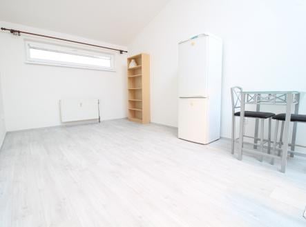 Pronájem bytu, 1+kk, 26 m²