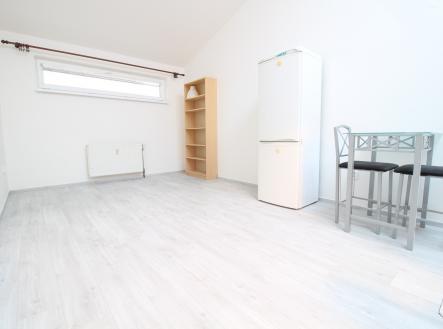 Pronájem bytu, 1+kk, 26 m² obrázek