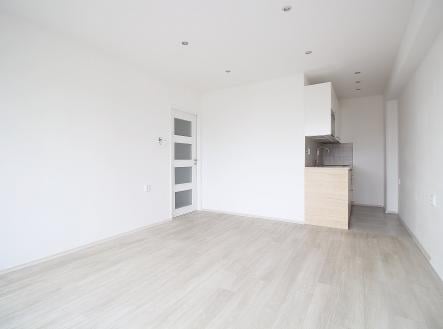 Pronájem bytu, 3+kk, 43 m²