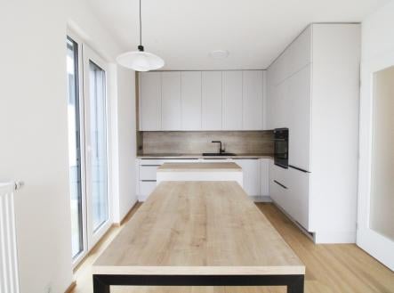 Pronájem bytu, 4+kk, 109 m²