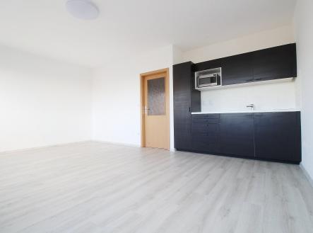 Pronájem bytu, 1+kk, 35 m² obrázek