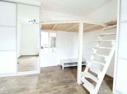 Pronájem bytu, 2+kk, 47 m²