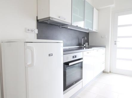 Pronájem bytu, 2+kk, 66 m²