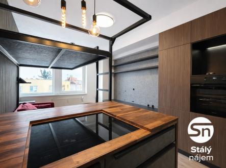 Pronájem bytu, 1+kk, 28 m²