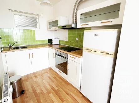 Pronájem bytu, 1+kk, 38 m²
