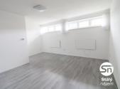 Pronájem bytu, 1+kk, 31 m²