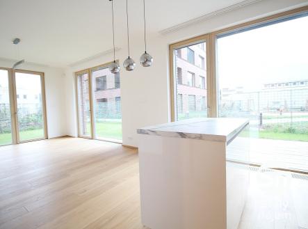 Pronájem bytu, 3+kk, 94 m²