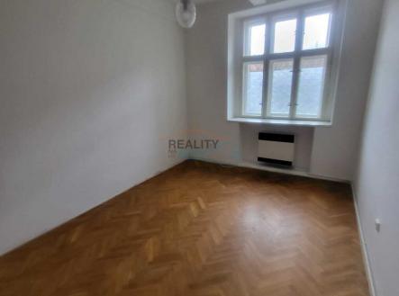 Pronájem bytu, garsoniéra, 32 m²