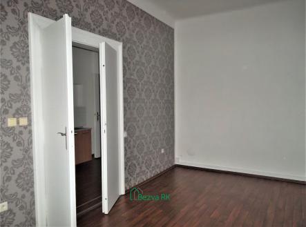 Pronájem - komerční objekt, jiný, 116 m²