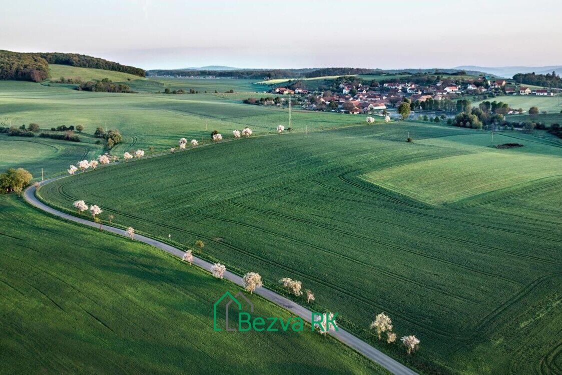 Prodej pozemků v obci Korno