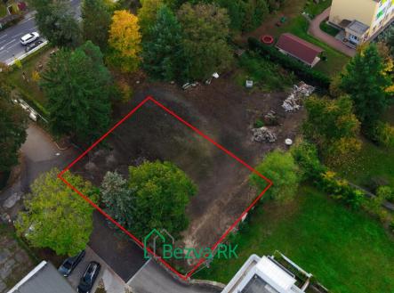 Prodej stavebního pozemku 685m², Písek-centrum