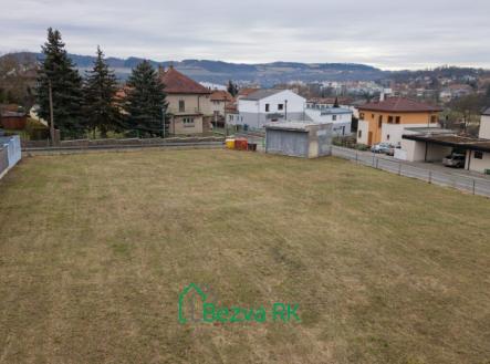Prodej pozemek 1027m2 Beroun - Závodí, Vojanova ulice