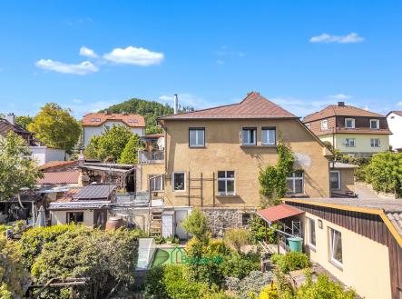 Prodej prostorného rodinného domu 6+1 s terasou a výhledem – Beroun, Na Černém vršku