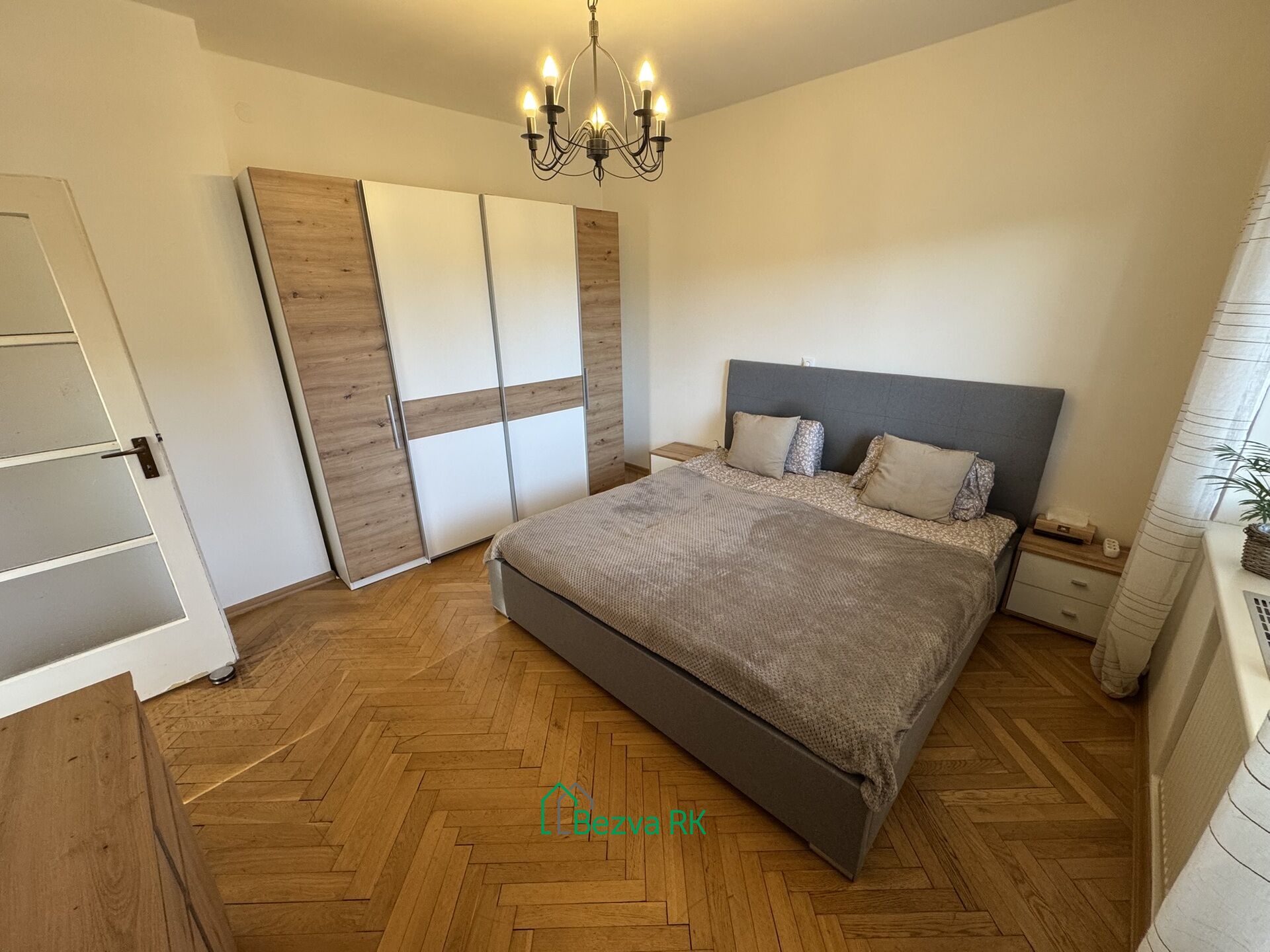 Prodej rodinného domu 270m², pozemek 762m²,  Králův Dvůr u Berouna