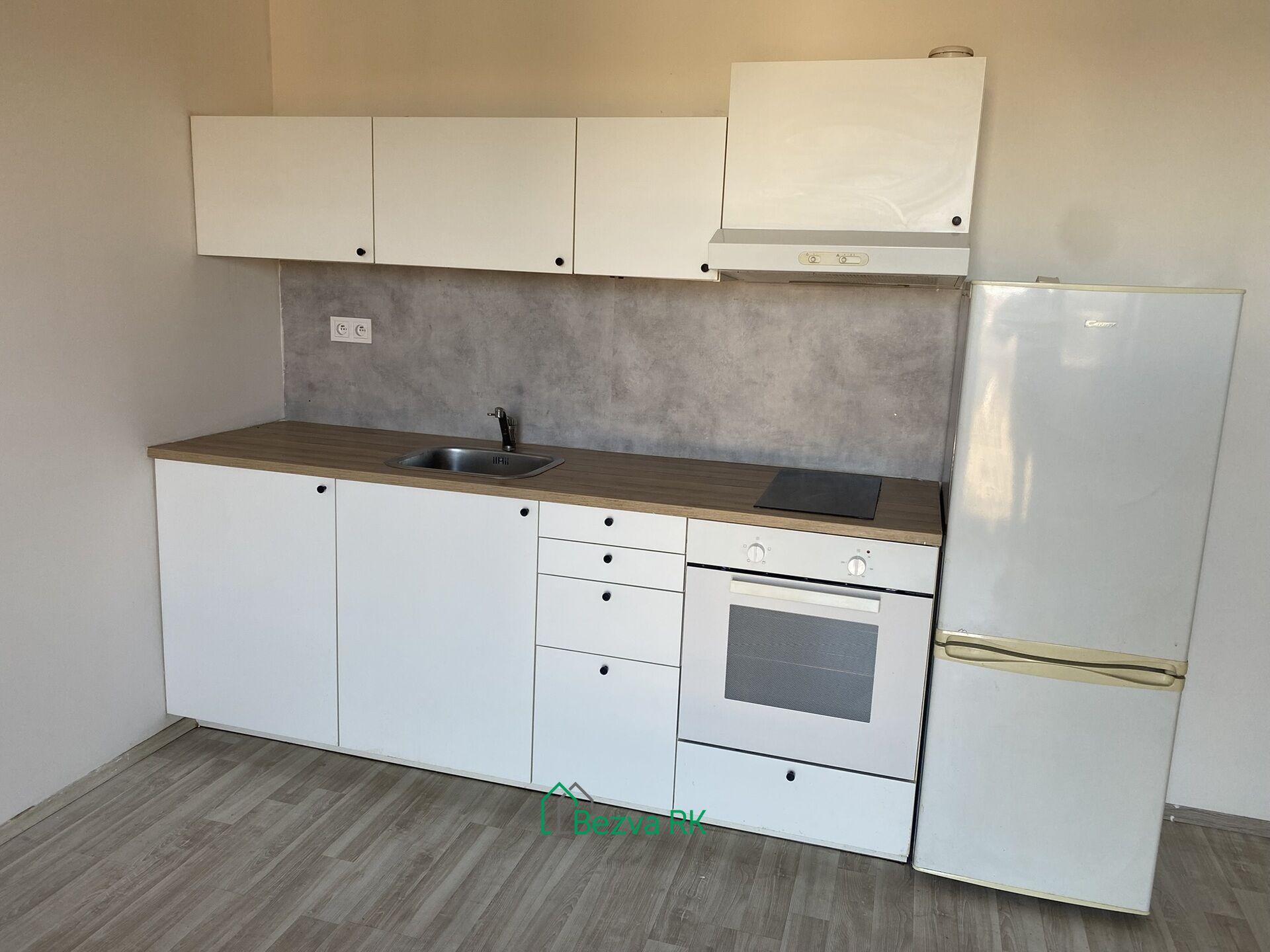 Pronájem bytu 1+kk 28m2, Hýskov