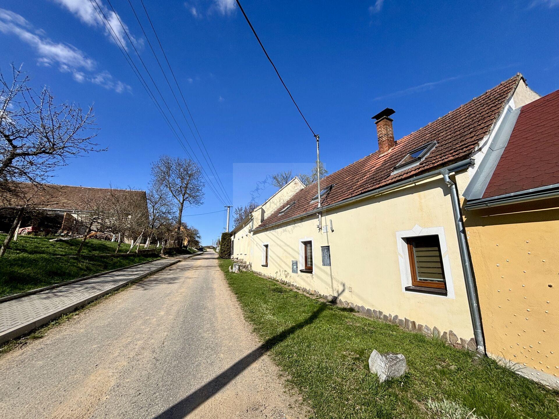 Prodej, rodinný dům, 250 m2, 4+1,Rácovice, okr. Třebíč