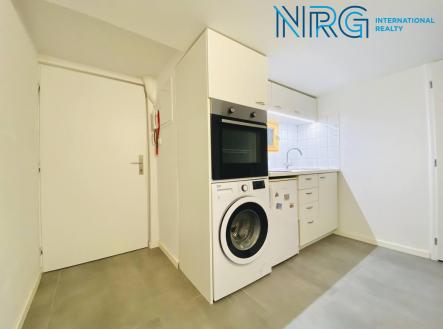 Pronájem bytu, 1+kk, 27 m²