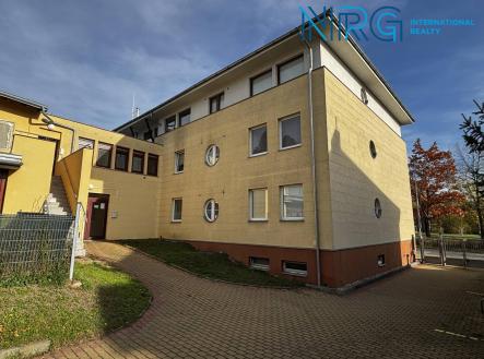 Pronájem komerčního objektu, jiný, 38 m²