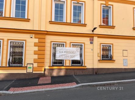 Prodej obchodní prostor, 1 200 m²