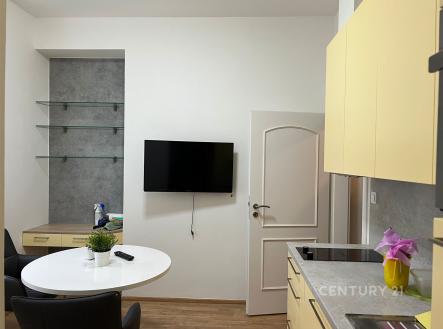 Pronájem bytu, 1+1, 36 m²