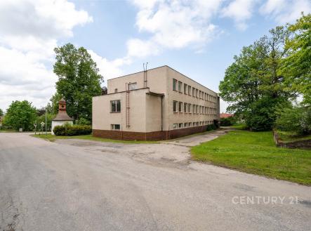 Prodej komerčního objektu, administrativní budova, 1 200 m²